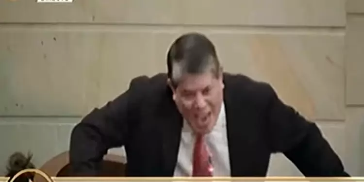 Antonio Luis Zabaraín en el debate a Néstor Humberto Martínez en el Senado