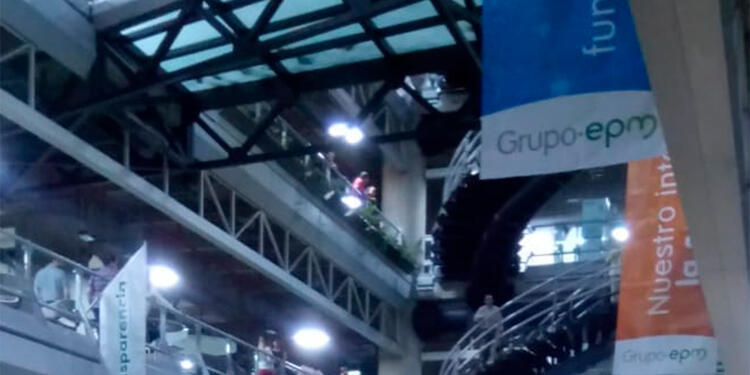 El interior del edificio EPM de Medellín