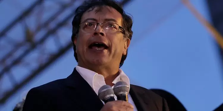 Gustavo Petro, congresista