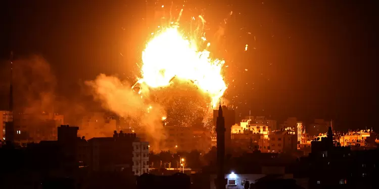 El ejercito israelí bombardeó el edificio de Al-Aqsa TV, la cadena del movimiento islamista palestino Hamas.