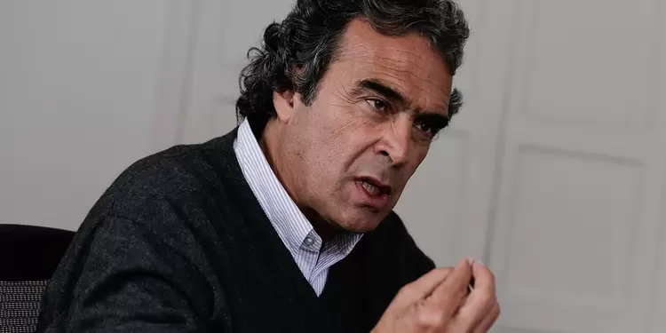 Sergio Fajardo es un matemático y profesor universitario.