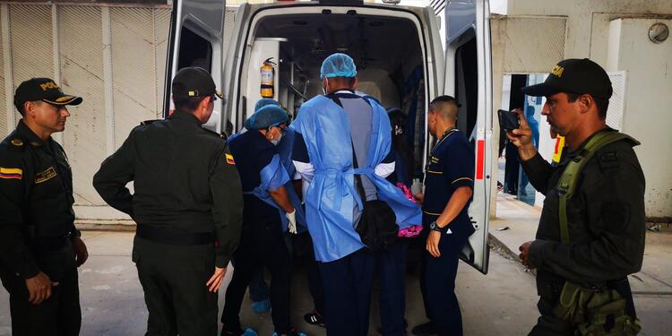 Traslado de policía herido en Maicao
