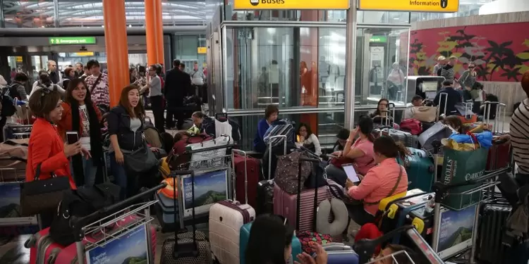 Pasajeros aeropuerto Gatwick en Londres