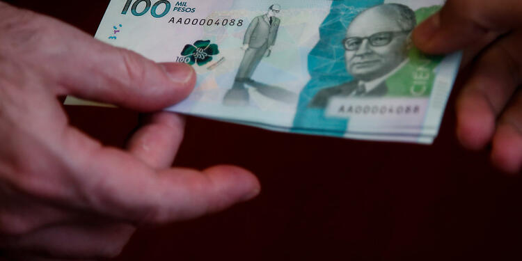Billetes de 100 mil pesos colombianos