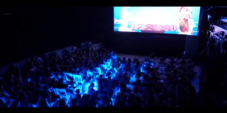 Sala de cine al aire libre
