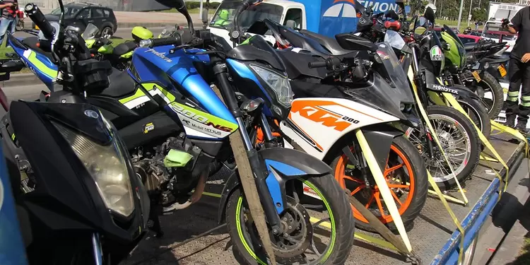 Motocicletas parqueadas