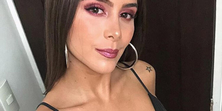 La cantante se molestó con quienes la atacaron por mostrar su apoyo al vecino país.