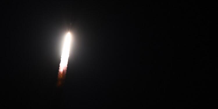 Lanzamiento de Cohete al espacio