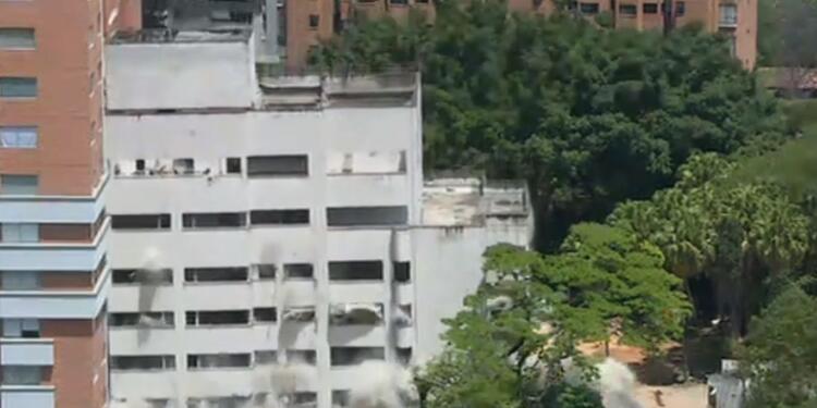 Así fue la caída del edificio Mónaco, fortín de Pablo Escobar. Así fue la caída del edificio Mónaco, fortín de Pablo Escobar.