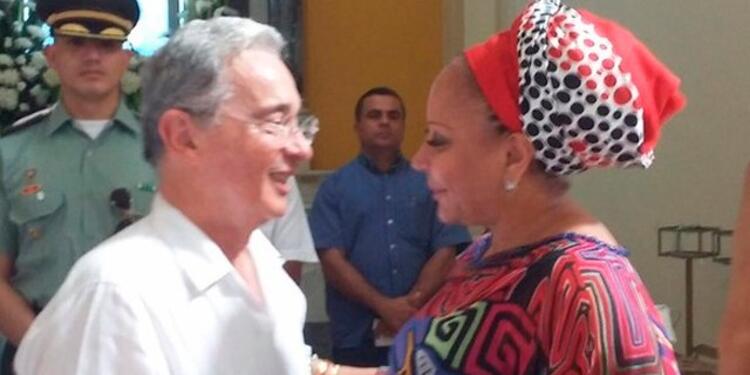 Piedad Córdoba y Álvaro Uribe