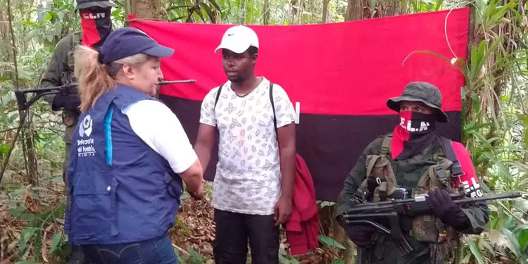 ELN libera militar secuestrado Ángel Mauricio Acevedo, militar liberado por el ELN