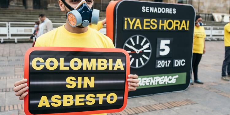 La iniciativa es conocida como ley 'Ana Cecilia Niño'. Campaña 'Ya Es Hora - Colombia sin asbesto' de Greenpeace