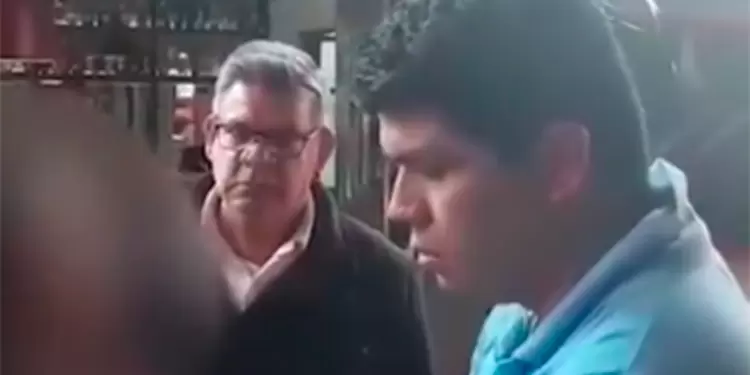 Momento en que son capturados Yamit Prieto A. y Luis Orlando Villamizar tras recibir pago de 460 mil dólares para presuntamente incidir en trámite de extradición de Seuxis Hernández
