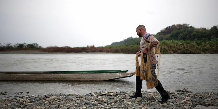 La vida en las laderas del Río Cauca, en medio de la megaconstrucción de Hidroituango