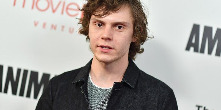 Evan Peters