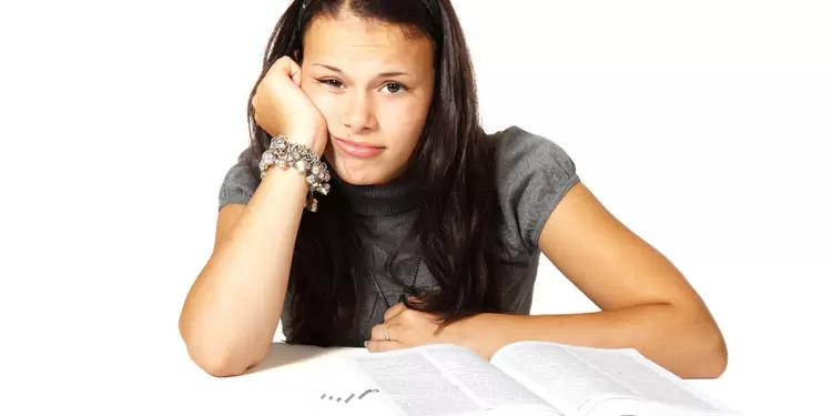 Por qué se queda la mente en blanco en un examen