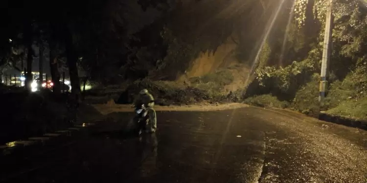 Derrumbe en el corregimiento Santa Elena de Medellín