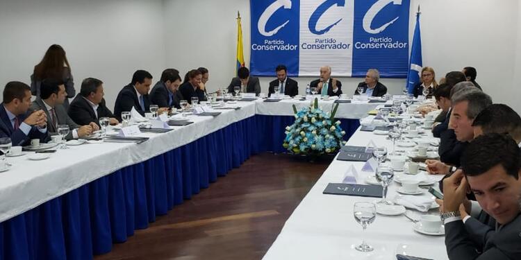 El expresidente Pastrana con el Partido Conservador.