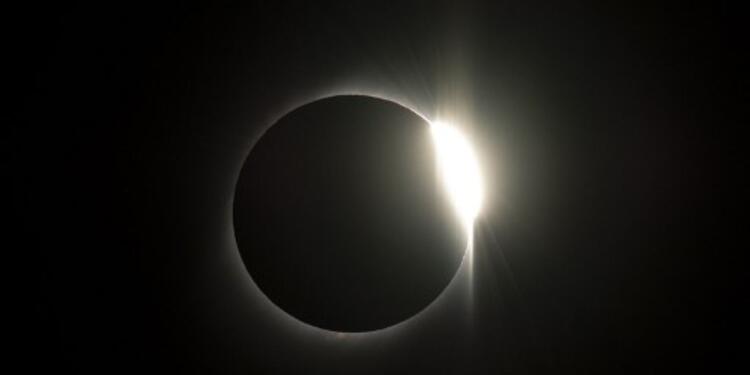 Eclipse solar