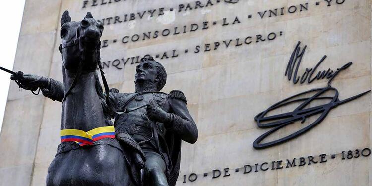 Monumento Los Héroes / Esculturas de Bogotá / Patrimonio de Bogotá / Estatuas de Bogotá