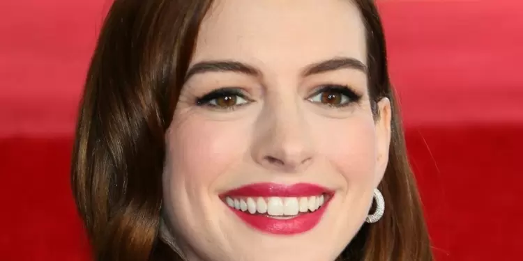 Anne Hathaway