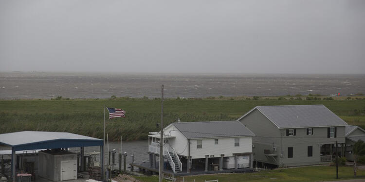 La tormenta Barry amenaza con convertirse en huracán.