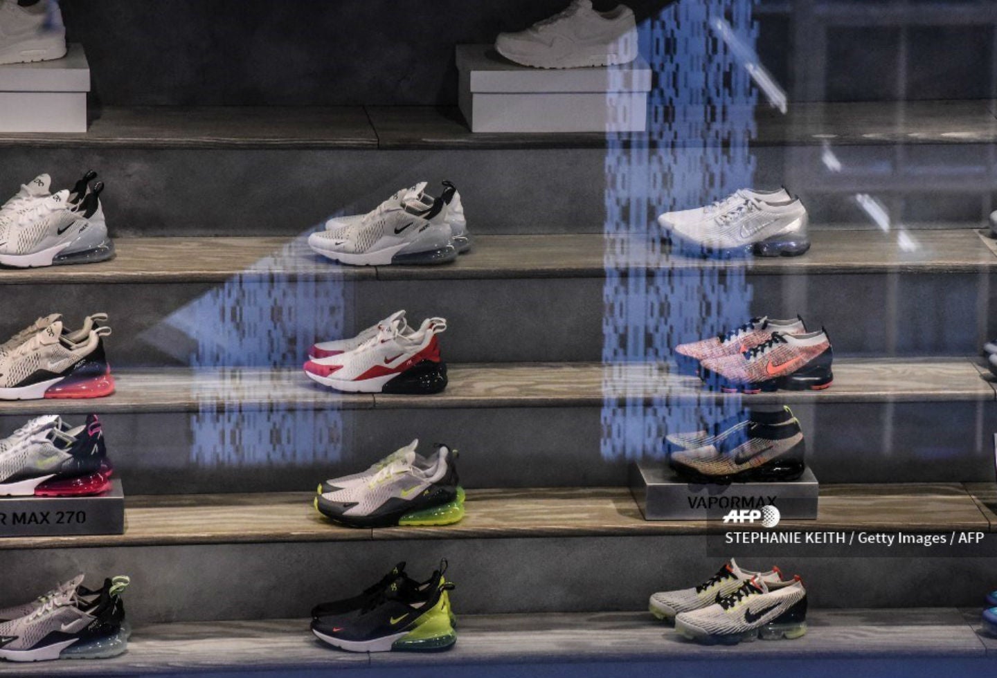 Nuevo diseño de tenis Nike que despertaron polémica en Estados Unidos | La  FM