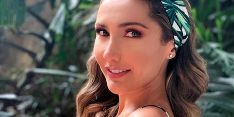 La presentadora publicó una foto sonriendo y generó toda clase de comentarios en sus seguidores