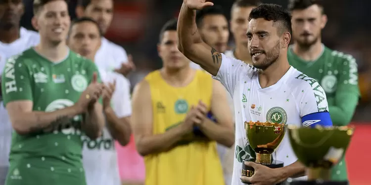 Alan Ruschel, sobreviviente de tragedia de Chapecoense Alan Ruschel, sobreviviente de tragedia de Chapecoense