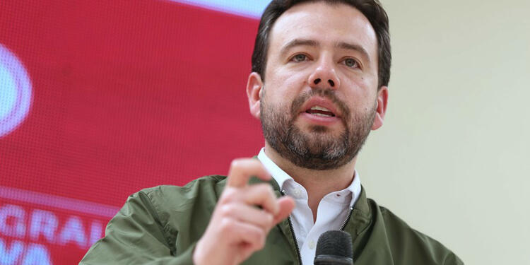 Carlos Fernando Galán al lanzar su candidatura a la Alcaldía de Bogotá.