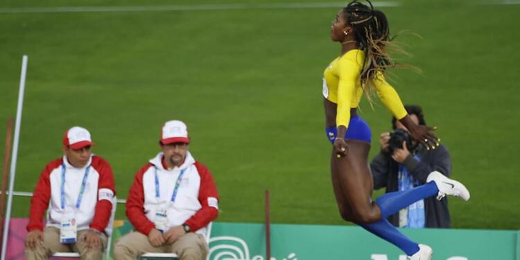 Caterine Ibargüen, atleta colombiana. Caterine Ibargüen, atleta colombiana.