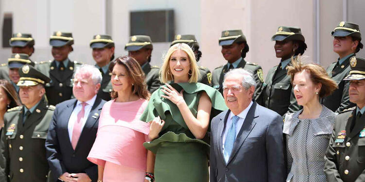 Ivanka Trump en homenaje a cadetes muertos en la Escuela General Santander Ivanka Trump en homenaje a cadetes muertos en la Escuela General Santander