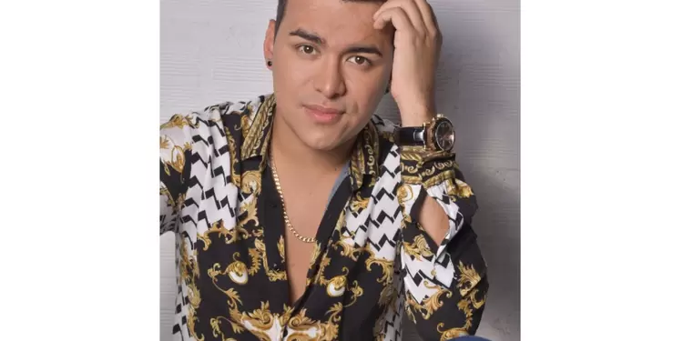 Yeison Jiménez fue cotero y vender aguacates en Corabastos, la mayor central de alimentos de Bogotá. Yeison Jiménez, el aventurero de la música popular.