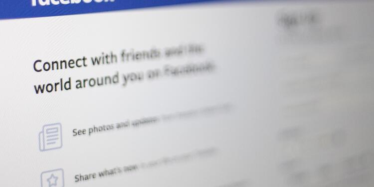 Pantalla de inicio de Facebook