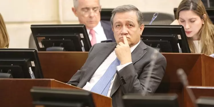 ERNESTO MACÍAS