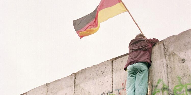 El 9 de noviembre de 1989 se marcó la historia de la humanidad por la caída del Muro de Berlín.