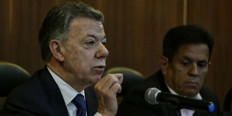Juan Manuel Santos rindió versión libre en el CNE Juan Manuel Santos rindió versión libre en el CNE