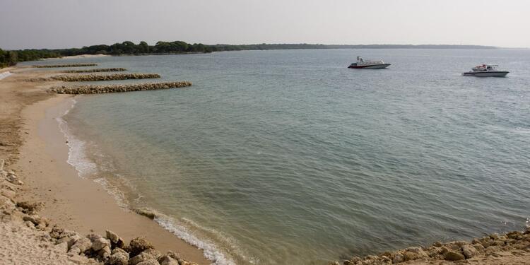 Playa Blanca en Cartagena es un patrimonio natural de Colombia.