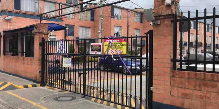 Conjunto donde vivían los niños fallecidos