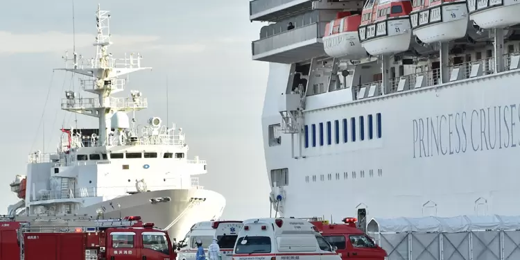 Crucero en cuarentena por coronavirus Crucero en cuarentena por coronavirus