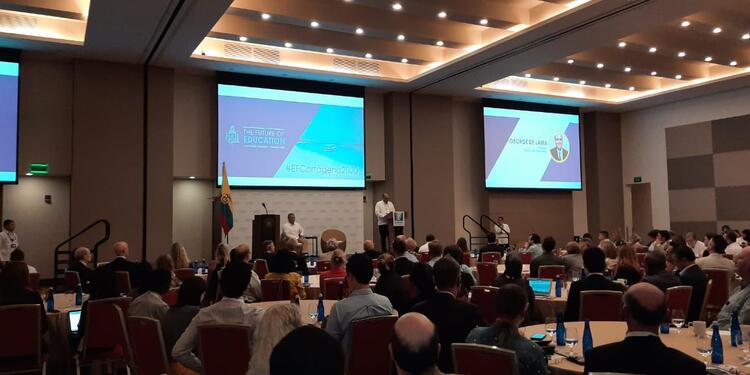 El Jefe de Estado asistió a la conferencia global 'Explorando el futuro de la Educacion' que se celebró en Cartagena