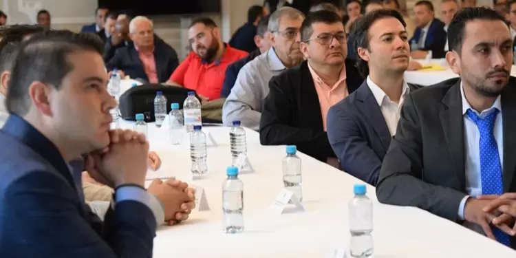 Alcalde de Popayán junto a otros mandatarios
