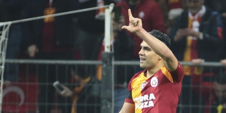 Falcao en el Galatasaray Falcao en el Galatasaray