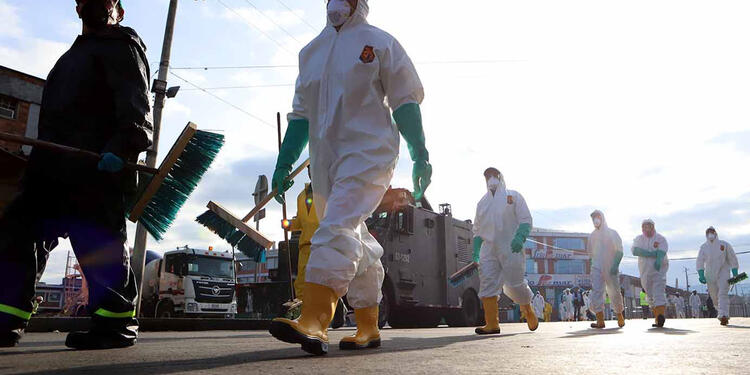 Así fue el proceso de desinfección de Corabastos en Bogotá en medio de la amenaza del coronavirus.