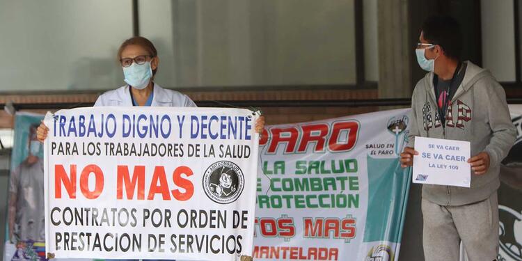Protestas de trabajadores médicos y enfermeros en medio de coronavirus en Colombia