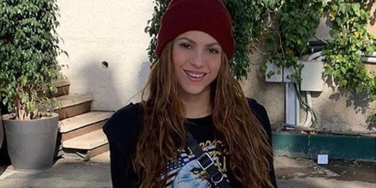 Shakira Shakira