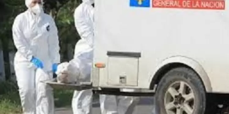 Las autoridades investigan las causas de la muerte de la mujer.