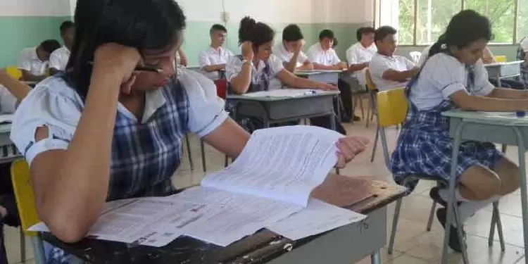 Reinicio de clases, desde Agosto.