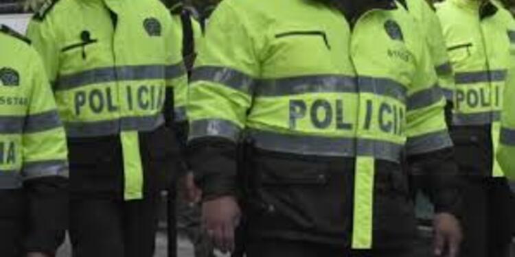 Policías Policías
