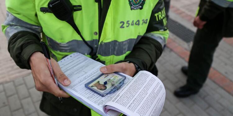 Policía referencia